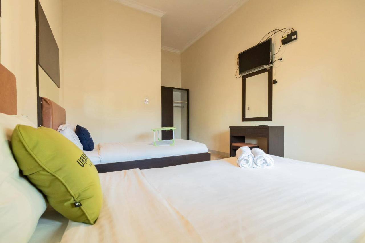 Urbanview Hotel Nugraha Palembang By Reddoorz Εξωτερικό φωτογραφία