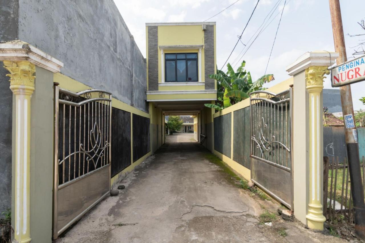 Urbanview Hotel Nugraha Palembang By Reddoorz Εξωτερικό φωτογραφία